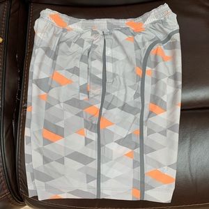 Lululemon pacebreaker shorts